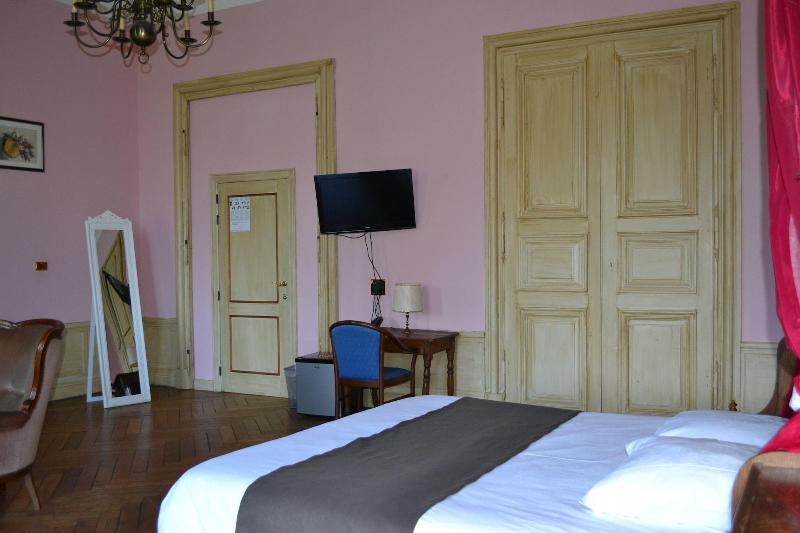 Domaine du ChÃ¢teau de la Neuville image