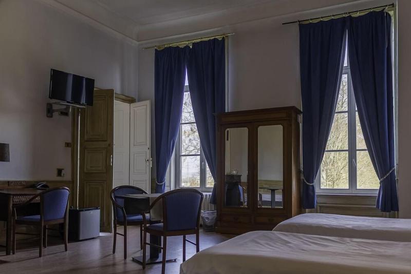 Domaine du ChÃ¢teau de la Neuville image