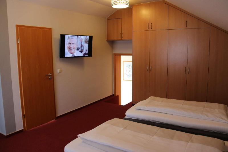 Pension & GaststÃ¤tte Handelshof image