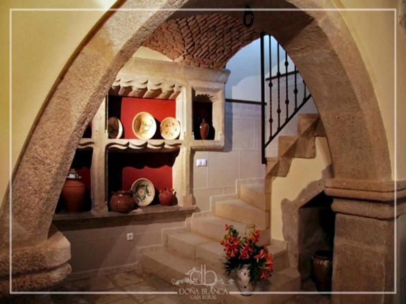 Casa Rural DoÃ±a Blanca image