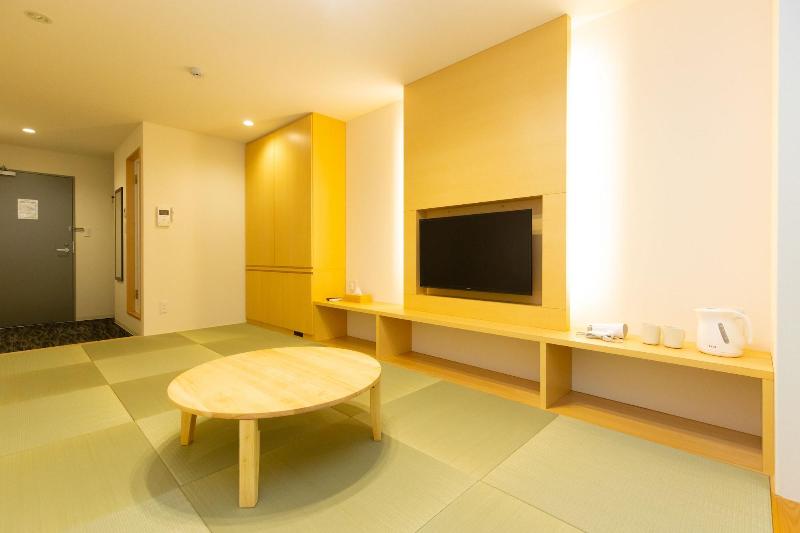 Home Inn Kujokawaramachi image