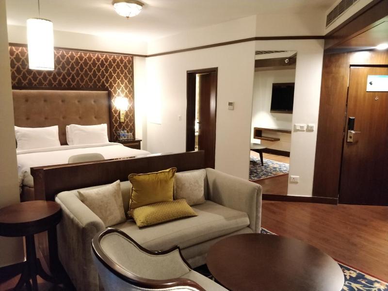 Radisson Golf Resort Pahalgam image