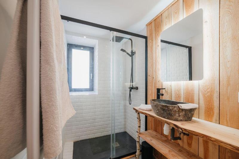 La Petite Maison Basse CorrÃ©o image