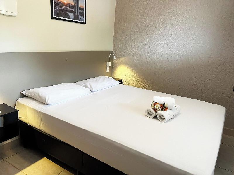Hotel Montana Aeroporto by Bsb Inn image