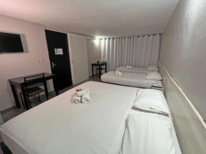 Hotel Montana Aeroporto by Bsb Inn image