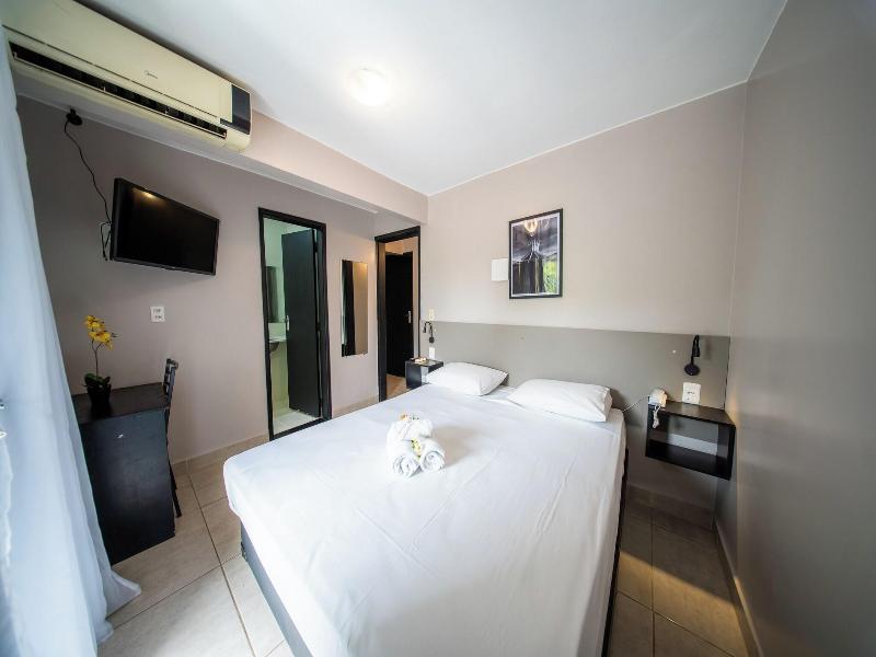 Hotel Montana Aeroporto by Bsb Inn image