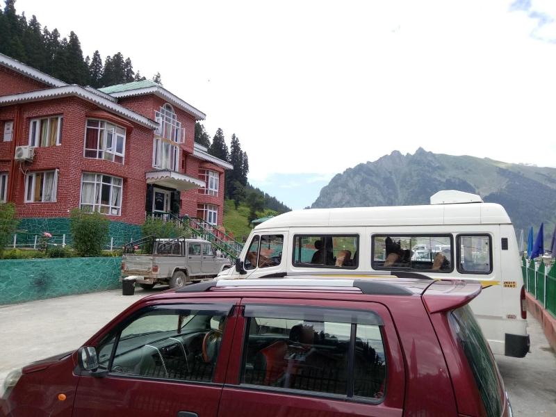 Hotel Glacier Heights