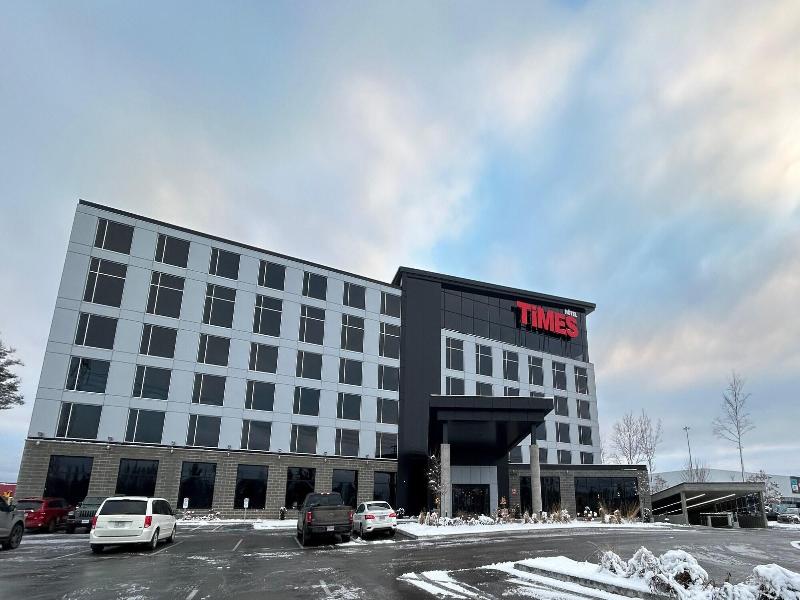 Grand Times Hotel Blainville-Mirabel 2