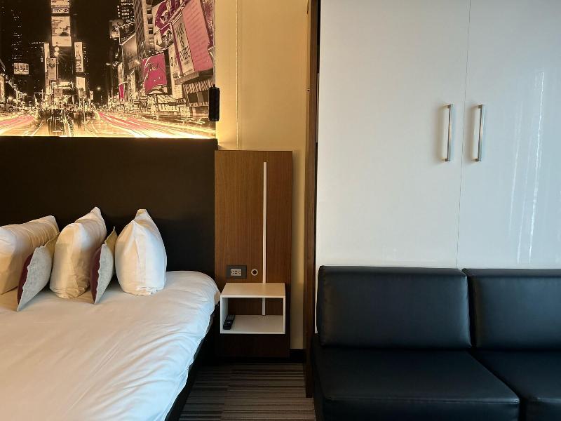 Grand Times Hotel Blainville-Mirabel — photo 2
