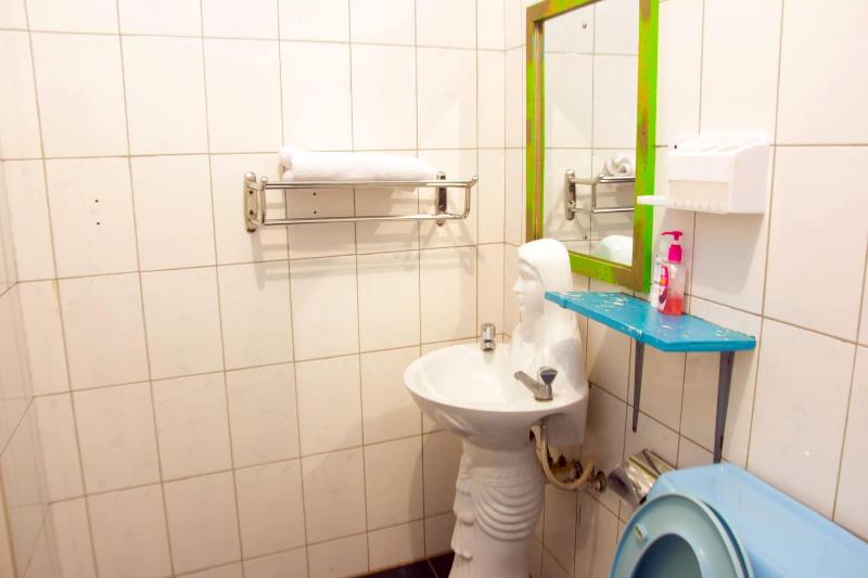 Comfort Hotel Entebbe image
