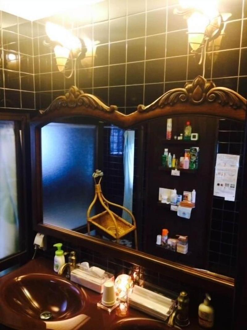 Milk-ya Women-Only Guest House image