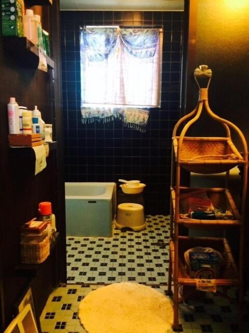Milk-ya Women-Only Guest House image