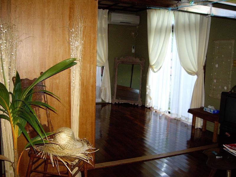 Milk-ya Women-Only Guest House image