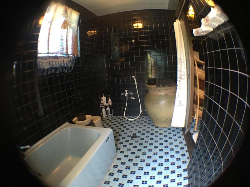 Milk-ya Women-Only Guest House image