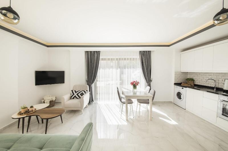 Cedrus Suites image