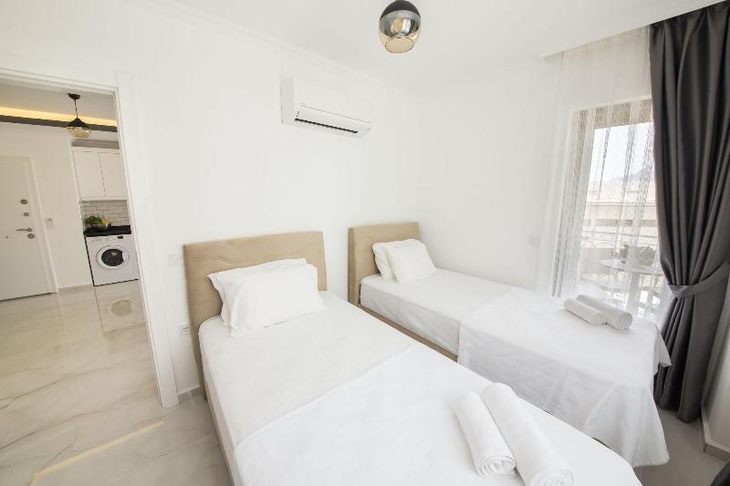Cedrus Suites image
