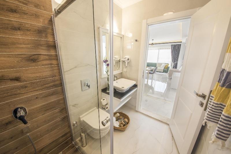 Cedrus Suites image