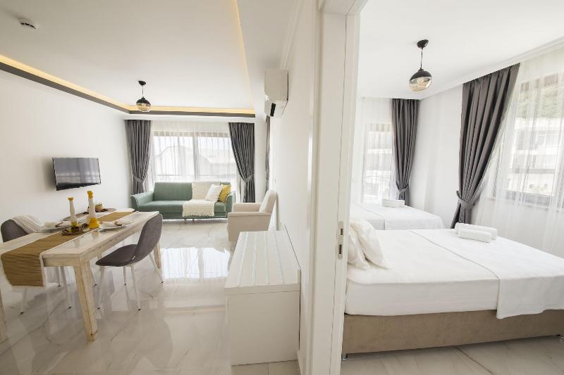 Cedrus Suites image