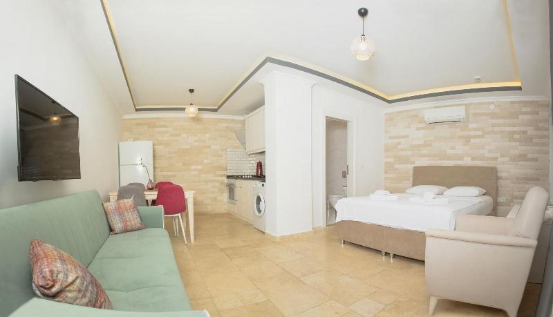 Cedrus Suites image