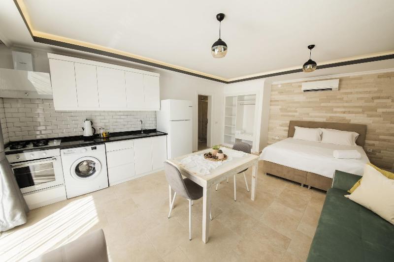 Cedrus Suites image