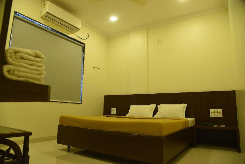 FAMILY ROOM DELUXE TWO BEDS