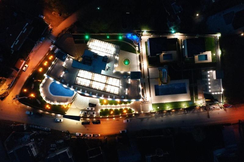 Aileena Hotel & Villas image
