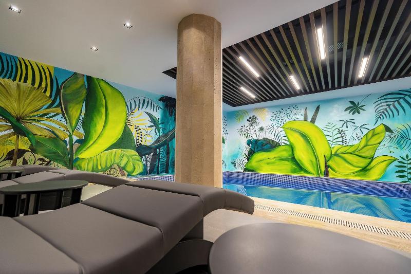 Aileena Hotel & Villas image