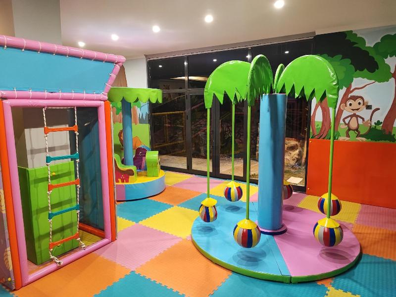 Aileena Hotel & Villas image