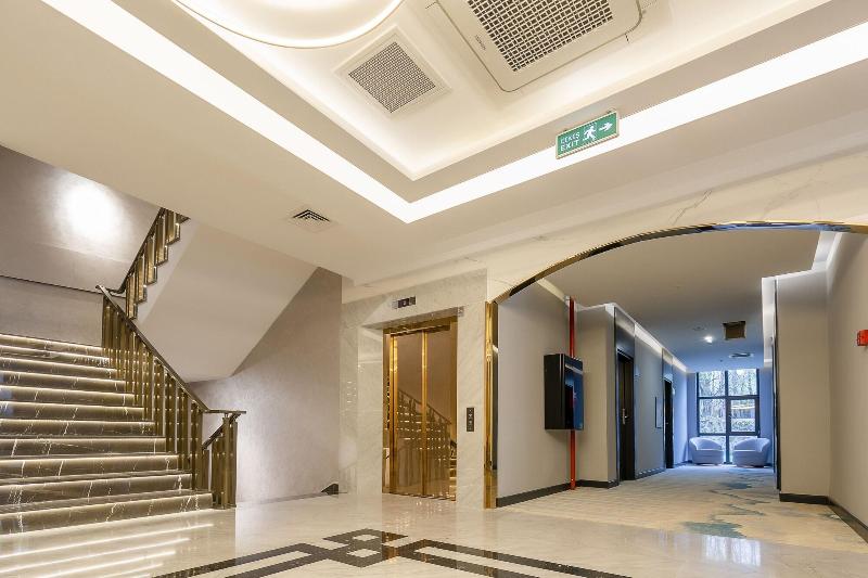 Aileena Hotel & Villas image