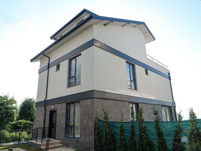 Aileena Hotel & Villas image