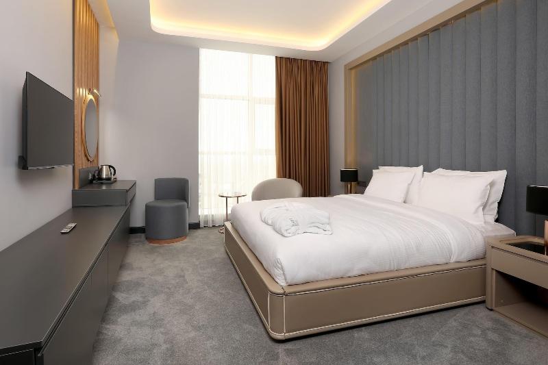 Aileena Hotel & Villas image
