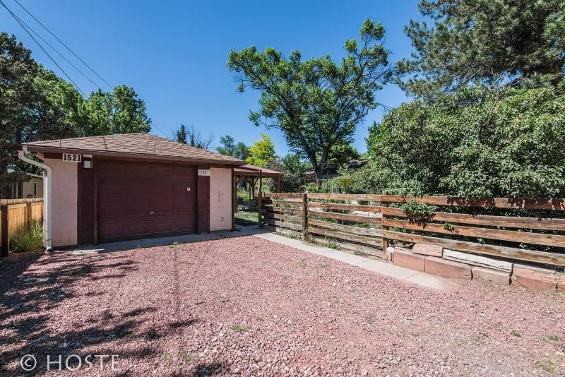 3bdmid-century Modernhot Tub, Grill, Close to DT image