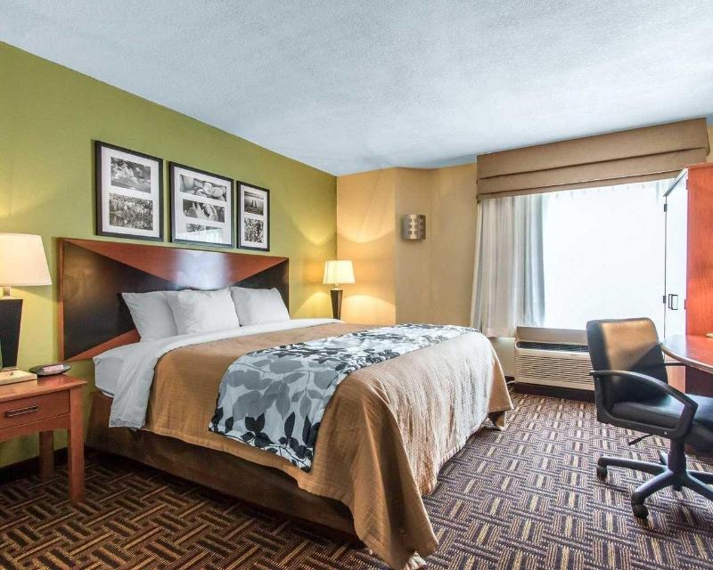 The Douillet by Demeure Hotels image