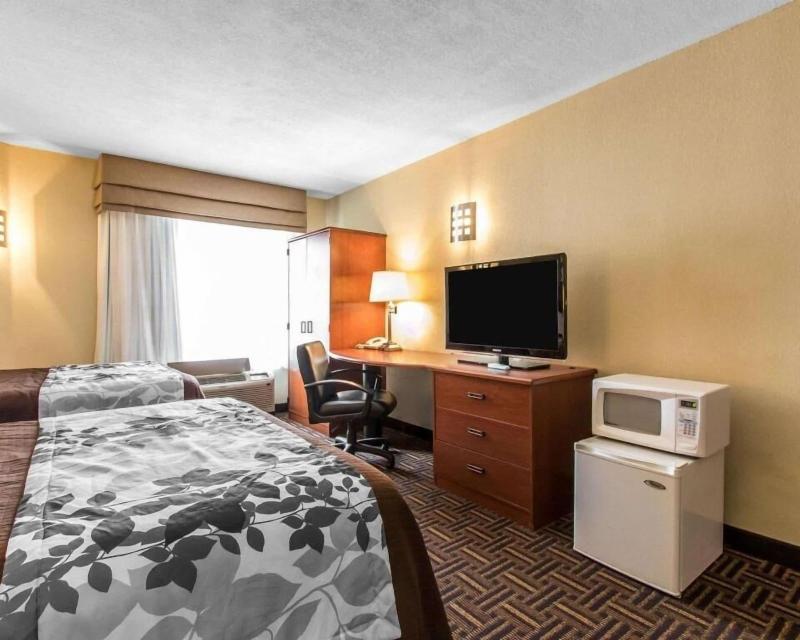 The Douillet by Demeure Hotels image