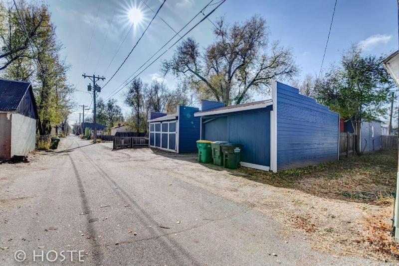 City Center Cottage Netflix, Mtns & Adventure!