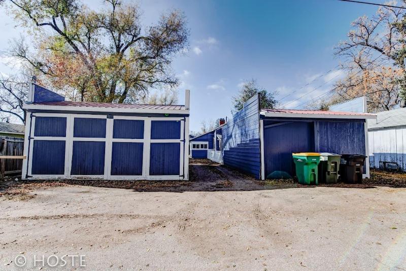 City Center Cottage Netflix, Mtns & Adventure!