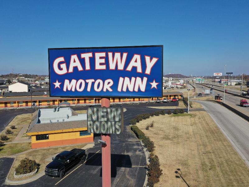 Gateway Motor Inn