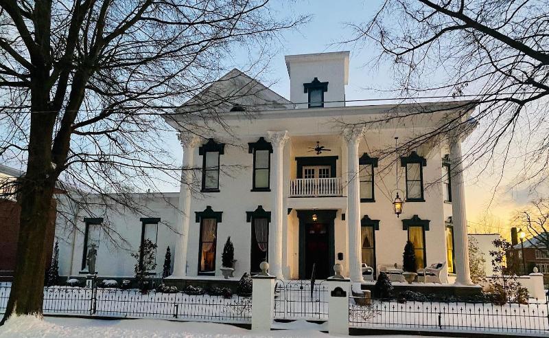 Belle Louise Historic Guest House image