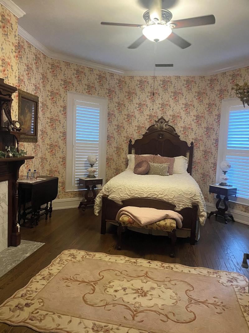 Belle Louise Historic Guest House image
