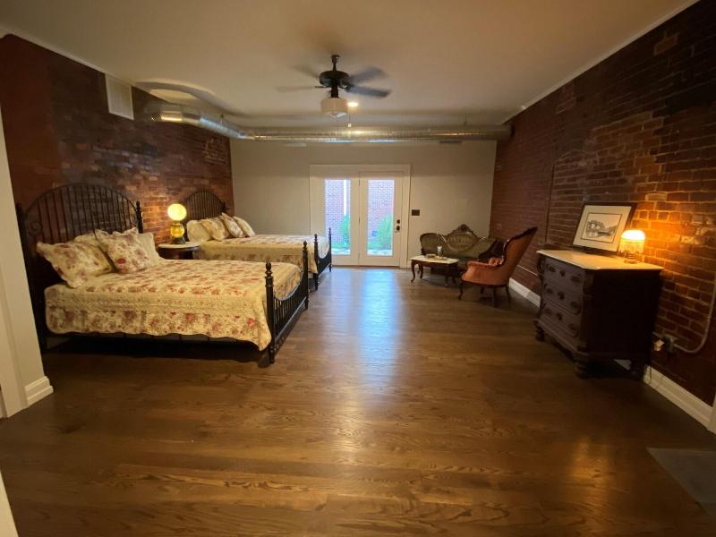 Belle Louise Historic Guest House image