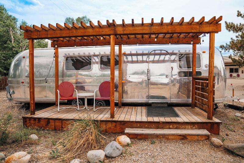 The Amigo Motor Lodge image