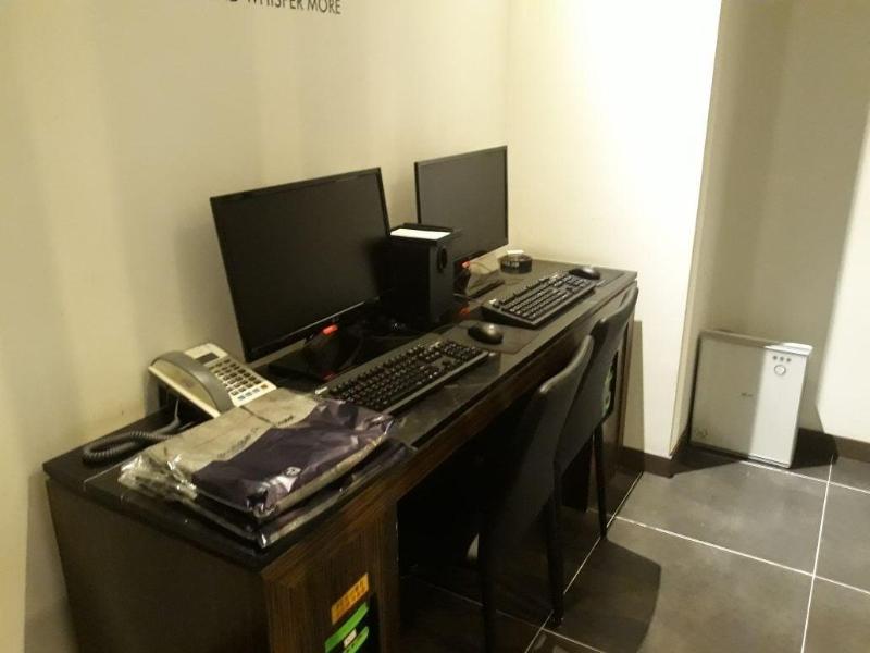 Lexy Hotel image