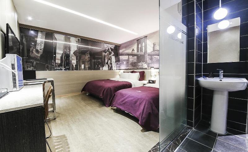 Lexy Hotel image