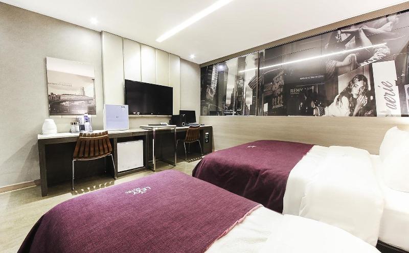 Lexy Hotel image