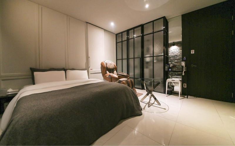 Lexy Hotel image