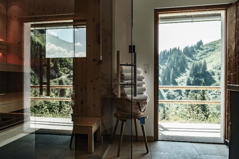 Berghotel Altes Wallberghaus image