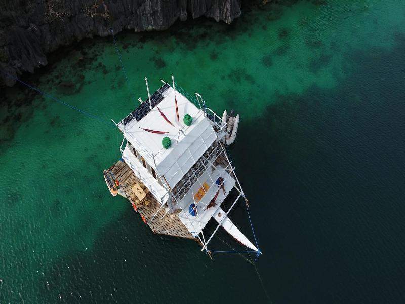 Paolyn Floating House Restaurant