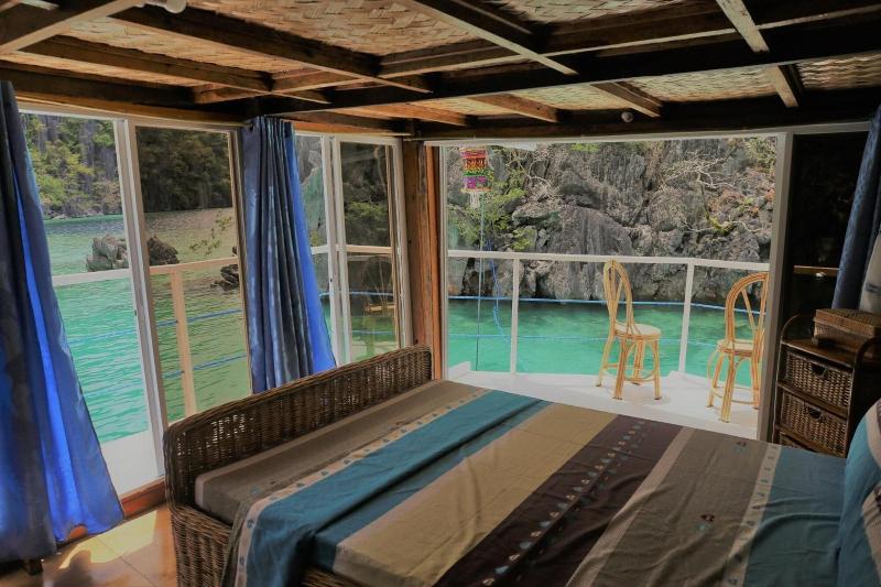 Paolyn Floating House Restaurant gallery photo 22