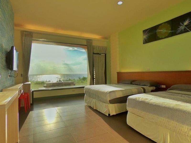 White Sand Beach 32 image