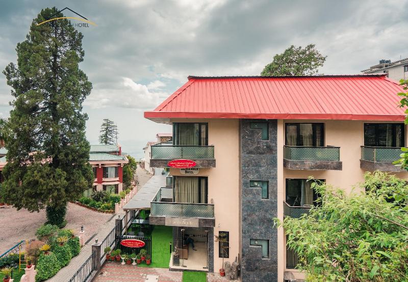 Silver Arch Hotel image